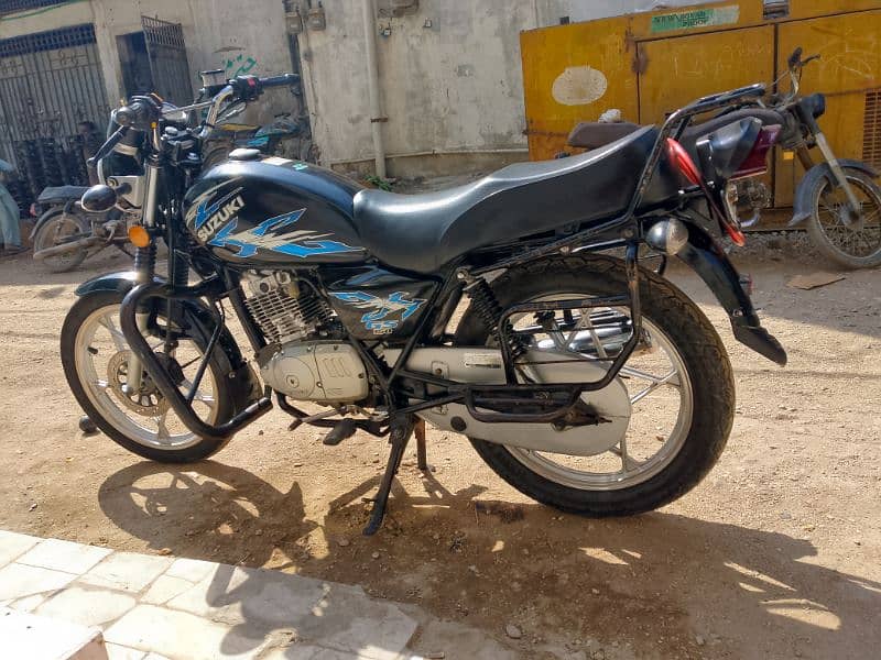 Suzuki 150 urgent sale Condition 10/9 1