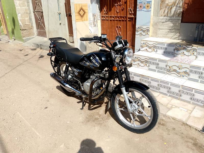 Suzuki 150 urgent sale Condition 10/9 2