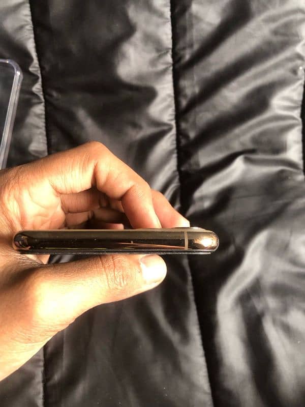 Iphone 11 pro max PTA Proved 1