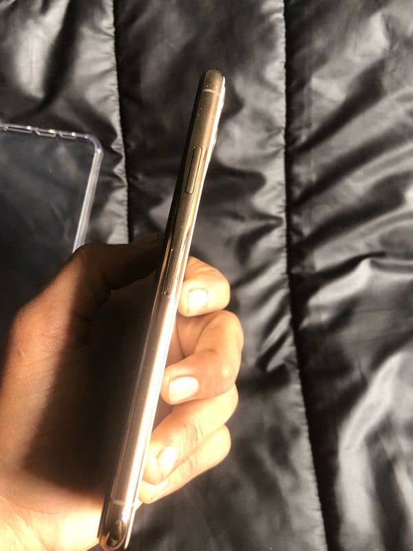 Iphone 11 pro max PTA Proved 4