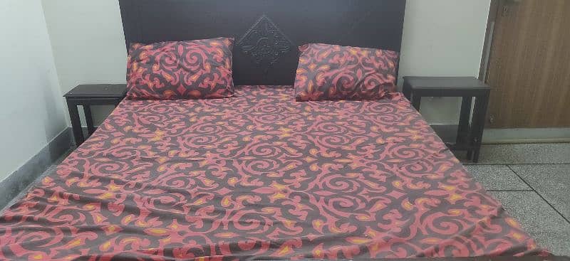 Double side bed for sale 0