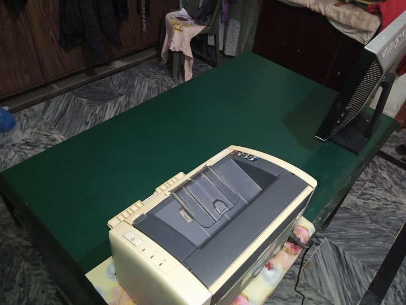 Best Quality Table for sale 9