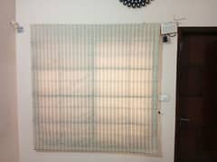 Blinds in very good condition