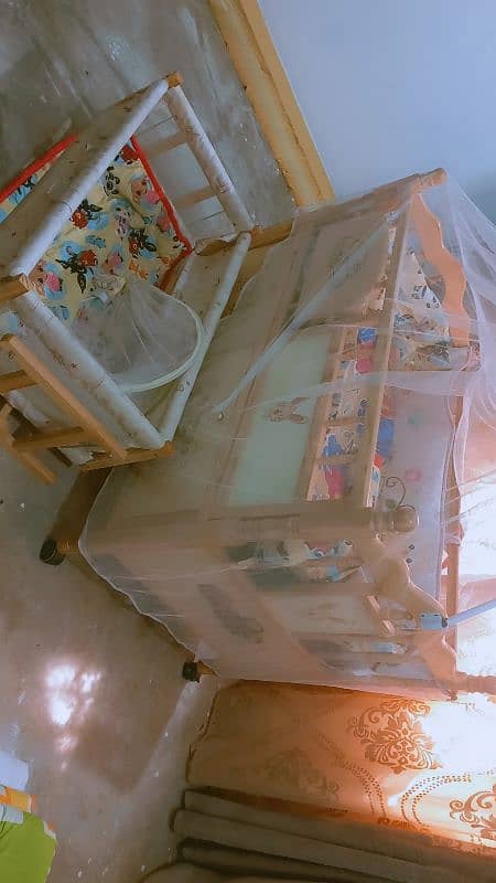 baby cot + swing 0