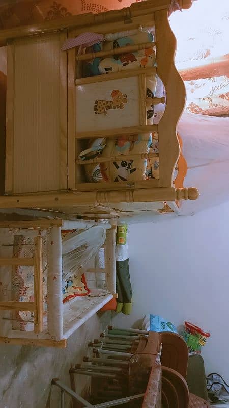 baby cot + swing 8