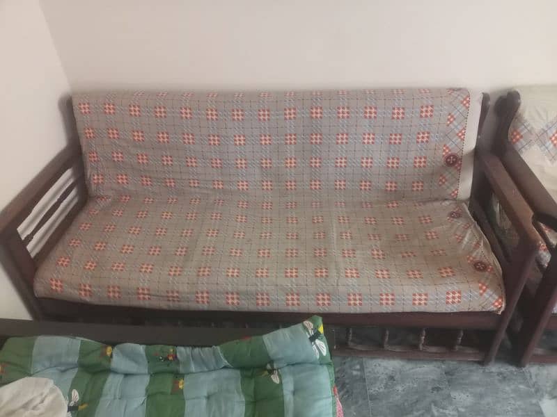 Sofa 5 seater 1