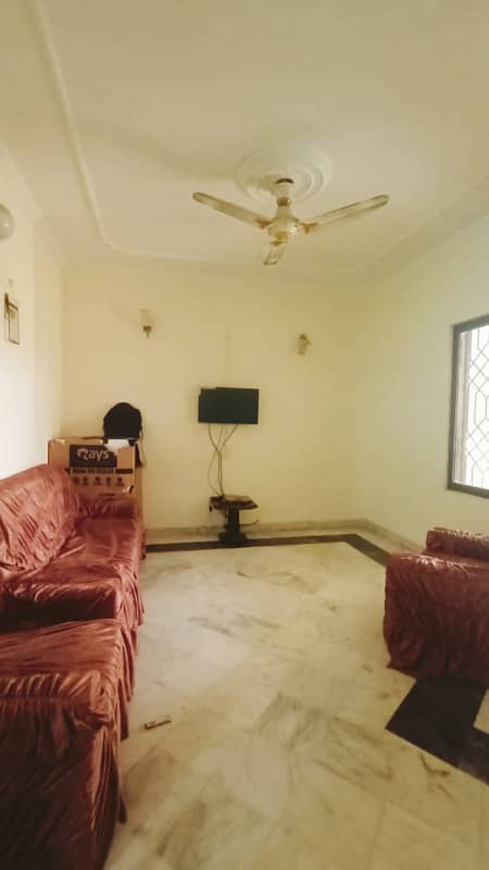 Mustafa Town : 10 Marla Upper Portion For Rent 5