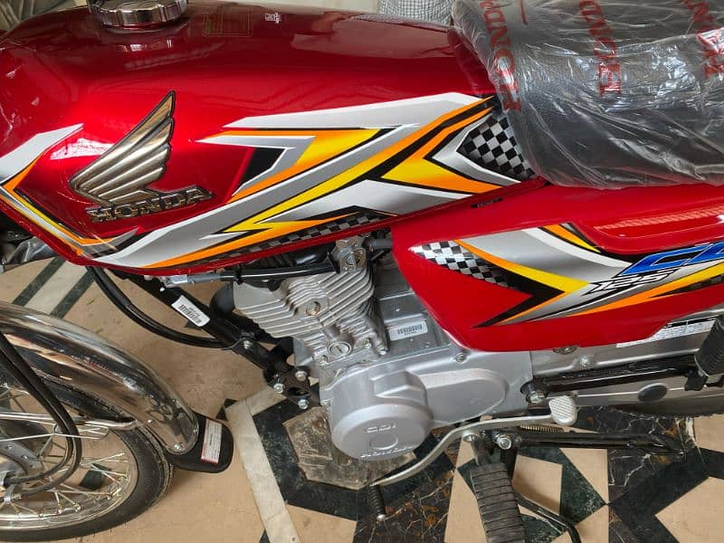 Honda CG125 model 2025 unregistered bike hai zero meter bike hai 3