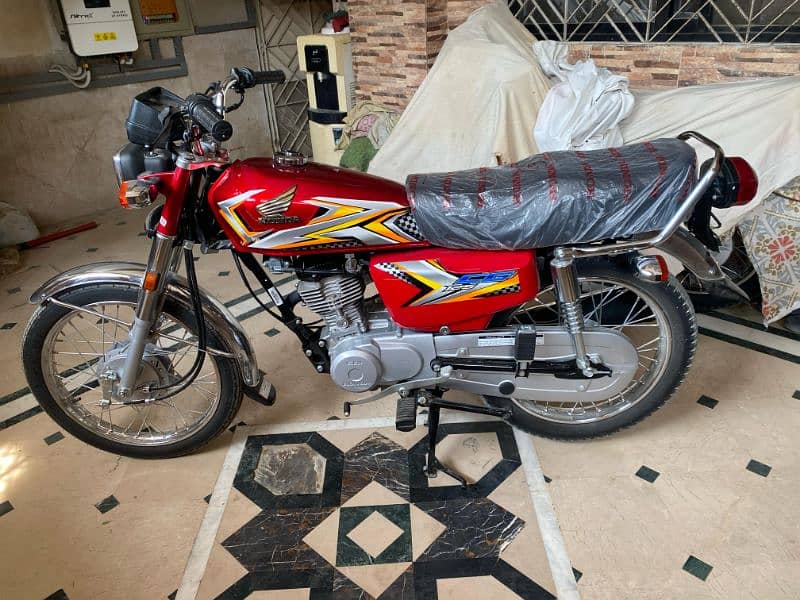 Honda CG125 model 2025 unregistered bike hai zero meter bike hai 4