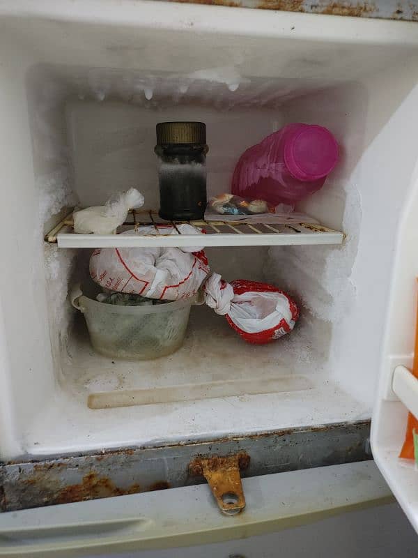 National Fridge In Working Condition 3