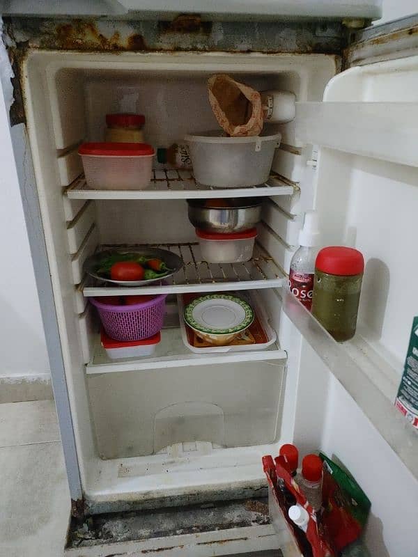 National Fridge In Working Condition 4