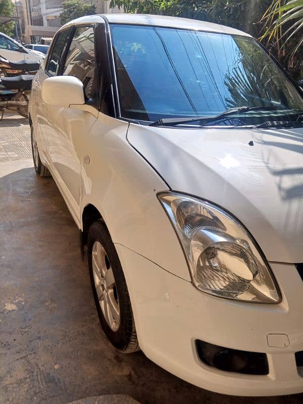 Suzuki Swift dlx 2011 8