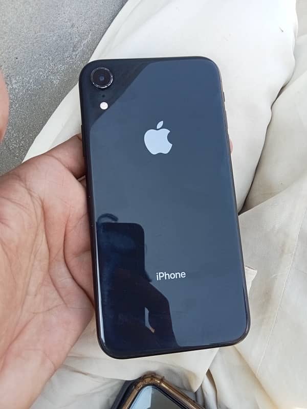 iphone xr 1