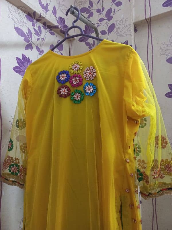 mehndi dress for sale 4