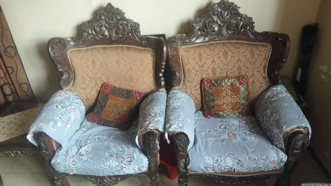 5 seater Chinioti sofa set 3