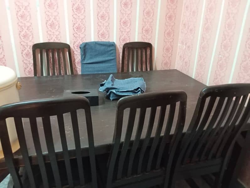 dining table with chairs 1