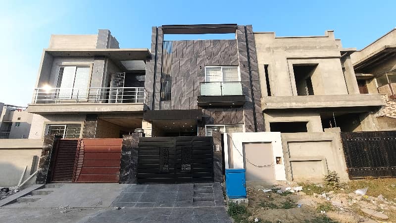 5 Marla Brand New Modern Design House For Sale At Paragon City Lahore 0