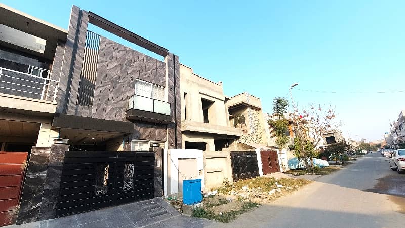 5 Marla Brand New Modern Design House For Sale At Paragon City Lahore 4