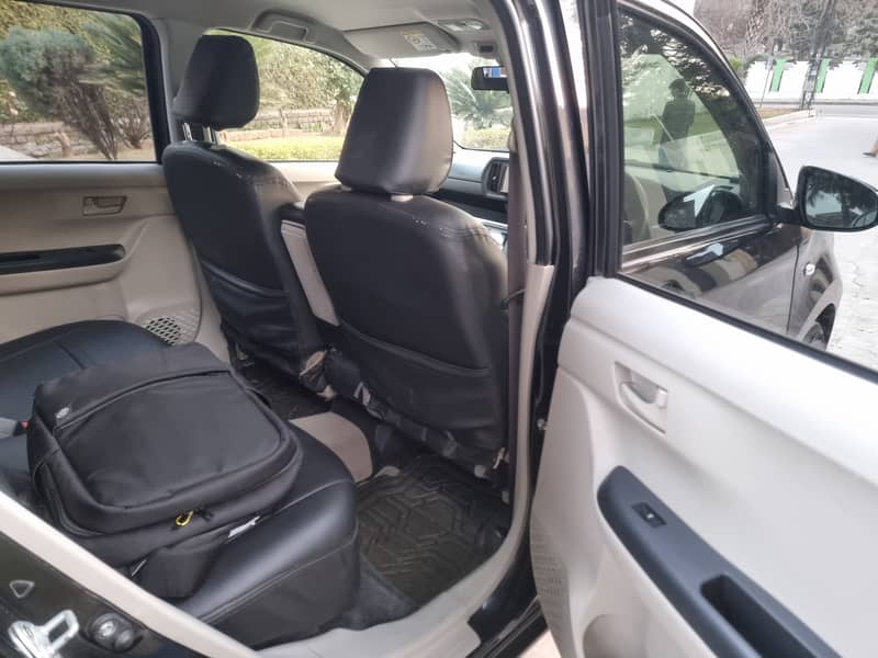 Toyota Passo 2018 , Top variant XL Package S 10