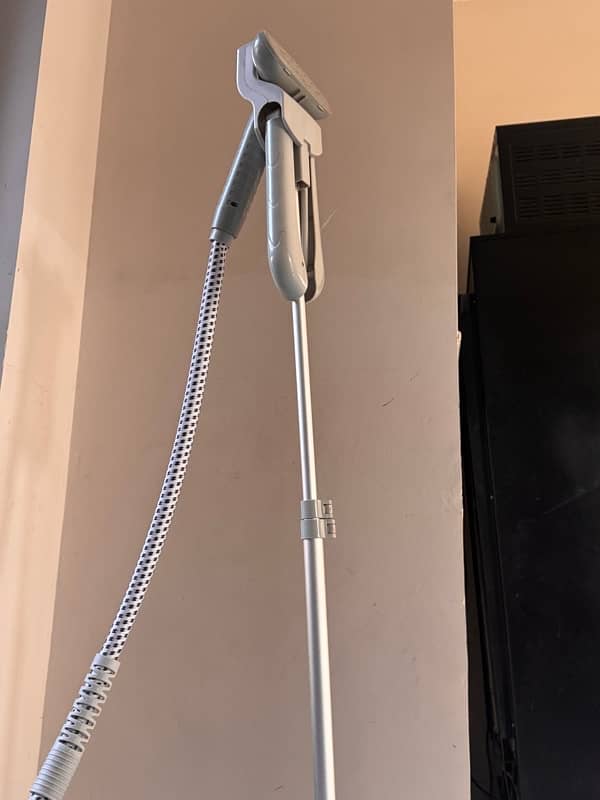 Garment Steamer 3