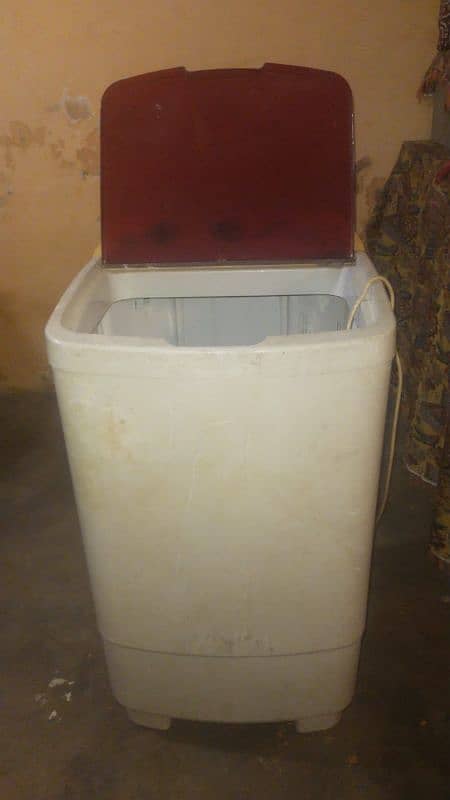 Selling washing machine 0