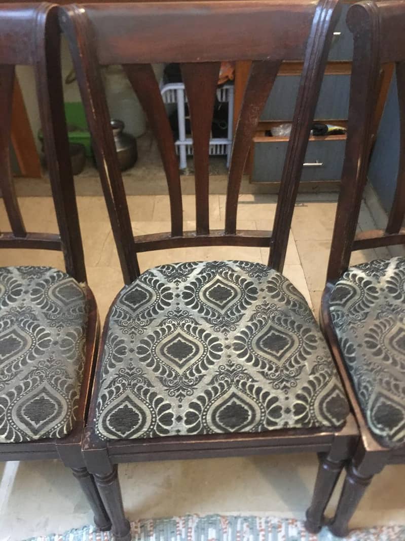 6 Chair Glass Top Dining Table. 5