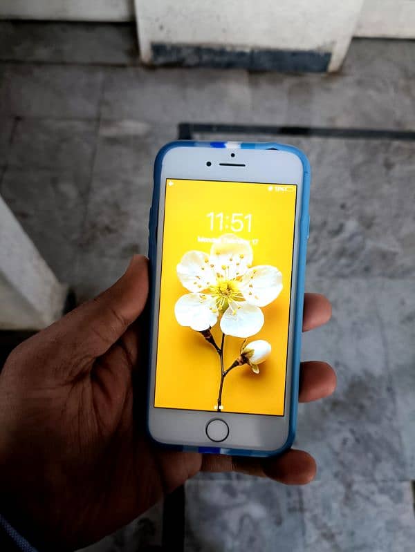 iphone 7 128GB sim not work only gaming best 03209041035WhatsApp 1