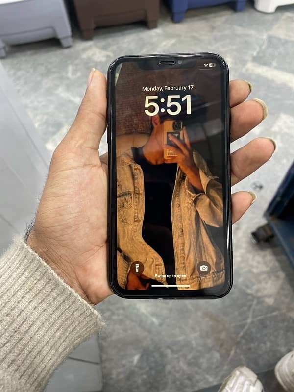 IPHONE Xr 64gb (JV) 1