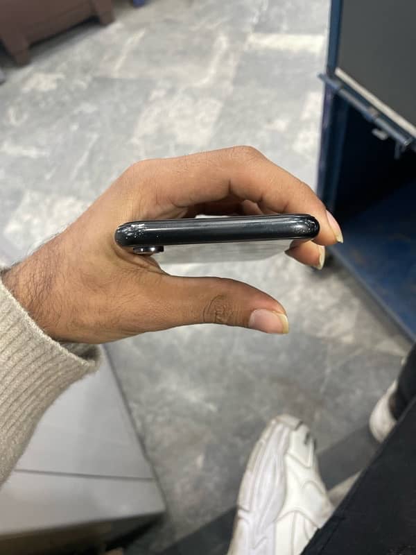 IPHONE Xr 64gb (JV) 5