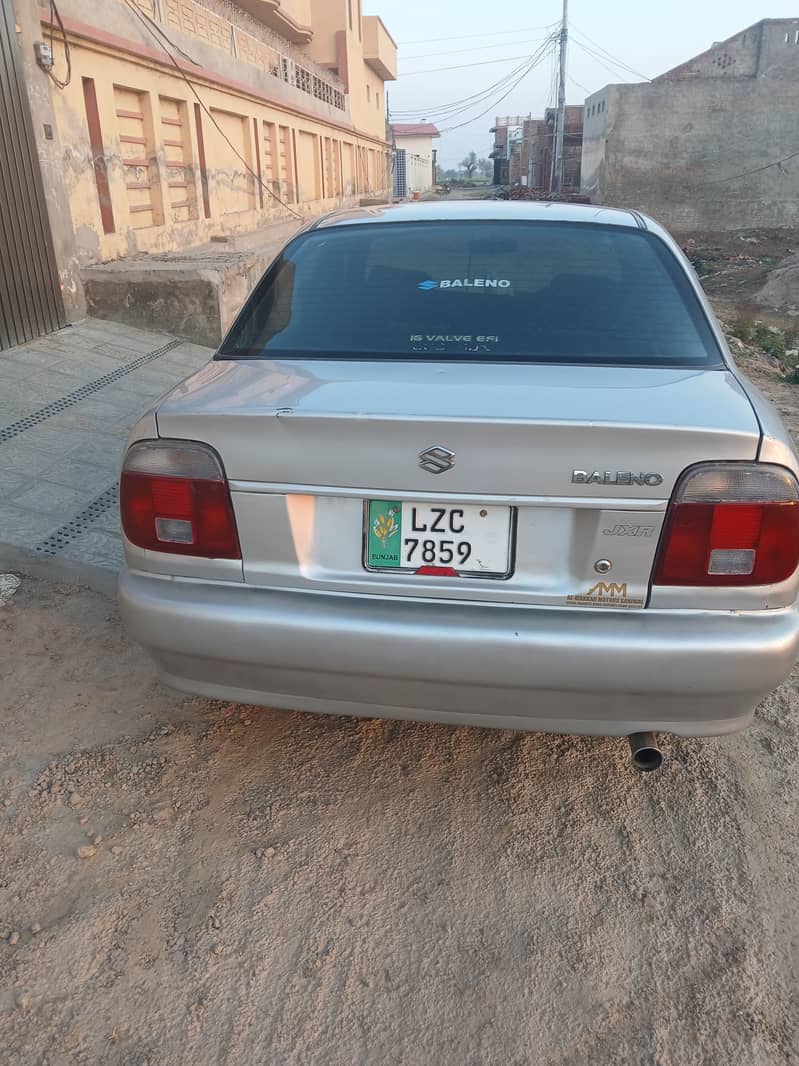 Suzuki Baleno 2004 1