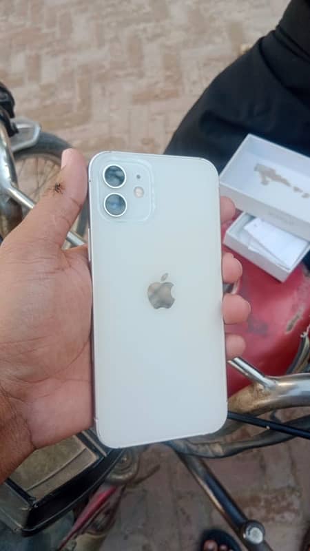 I phone 12 non pTA factory unlock 128 gb hai 0