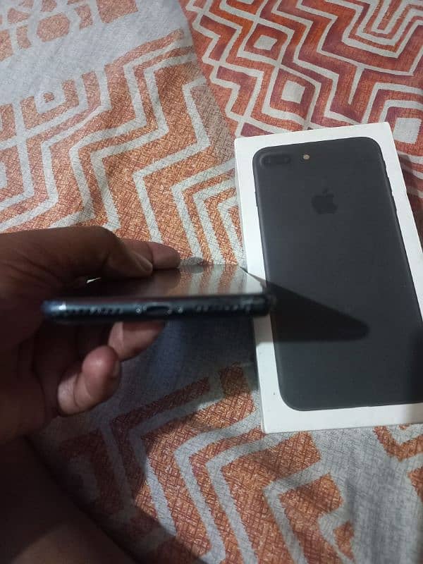 iphone 7plus 32gb pta approved 5