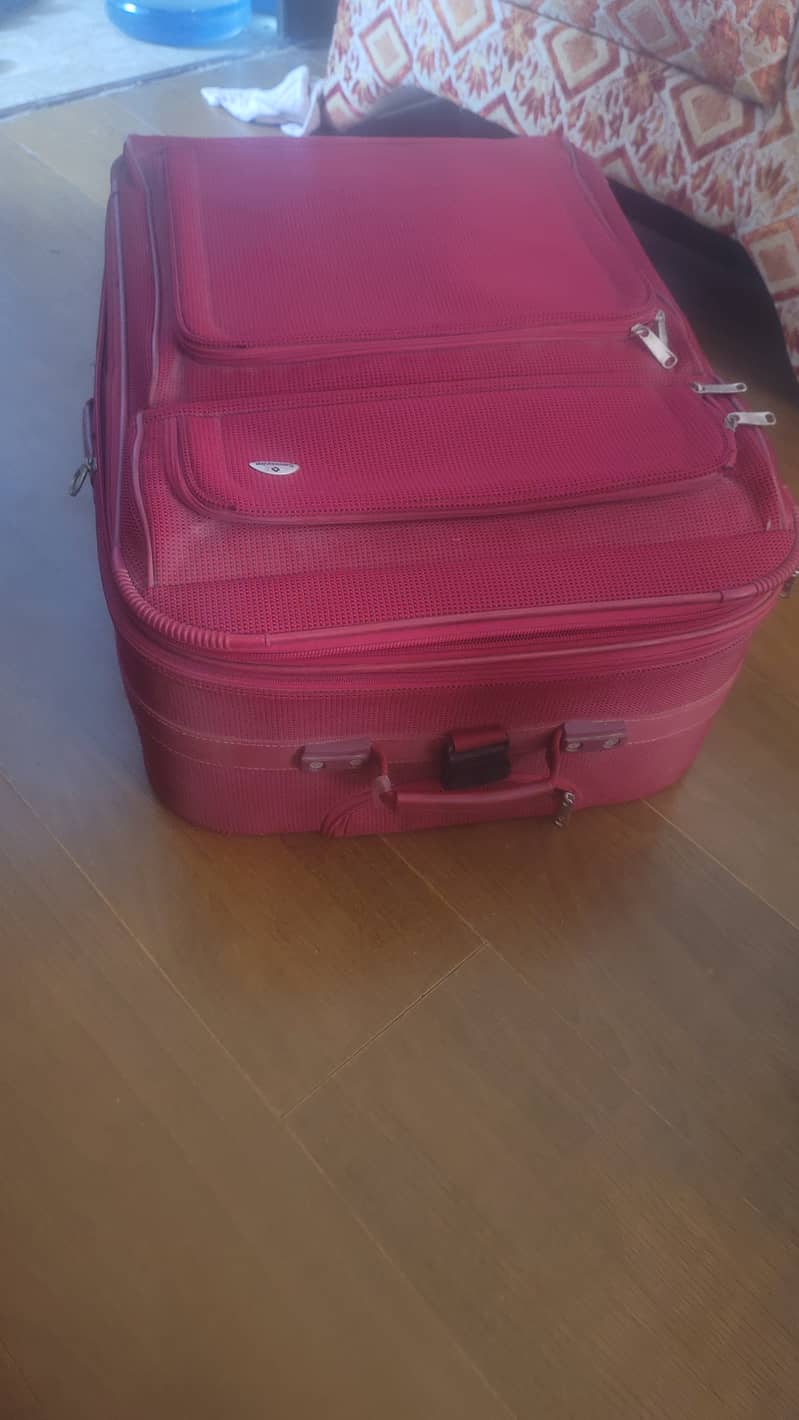 Sale samsonite suit cases 3