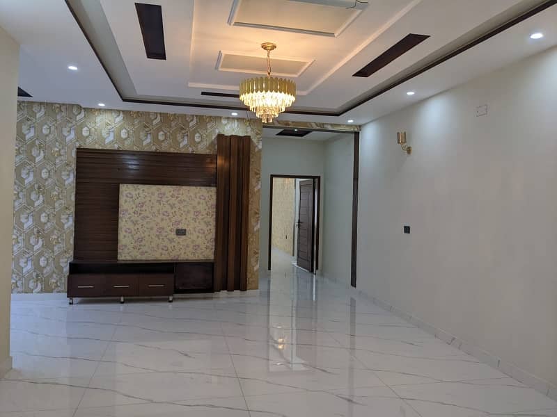 Brand New 1st Intery Full House For Rent With Real Pics Ready To Shift Near To Main Kahyban E Jumha Rood Double Kechin 3