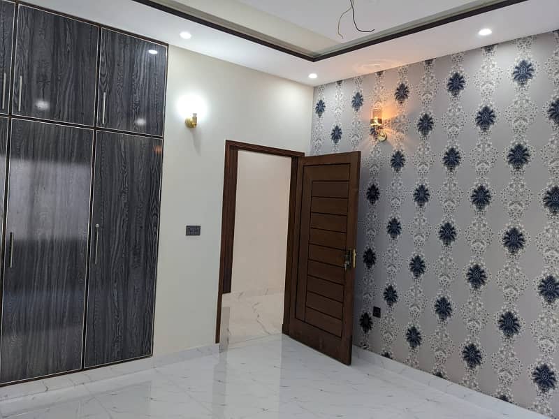 Brand New 1st Intery Full House For Rent With Real Pics Ready To Shift Near To Main Kahyban E Jumha Rood Double Kechin 14