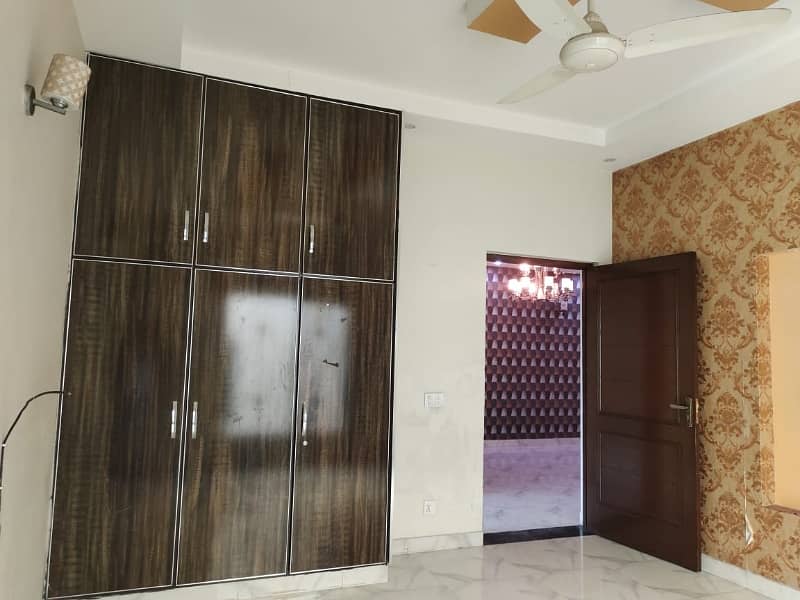 Brand New Type Portion For Rent On The 80 Fit Rood Near To Main Tareq Garden Park 3