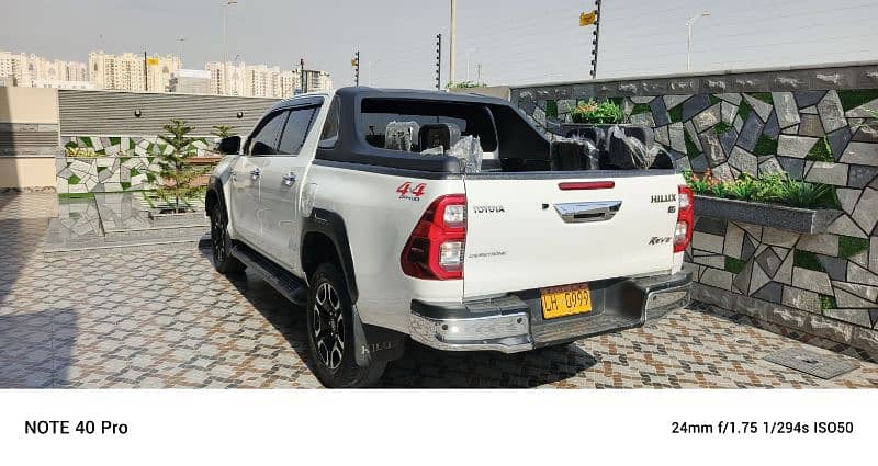 Toyota Hilux 2022 0