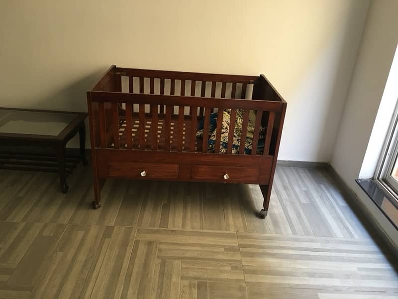 Baby cot solid Sheesham wood 1