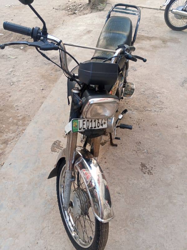 Yamaha Dhoom 70cc 4