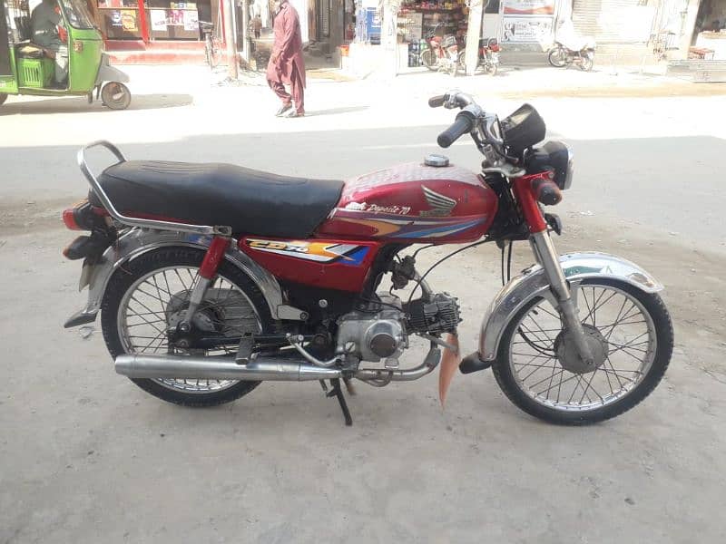 1990 model bike good condition no work need just buy and drive 1