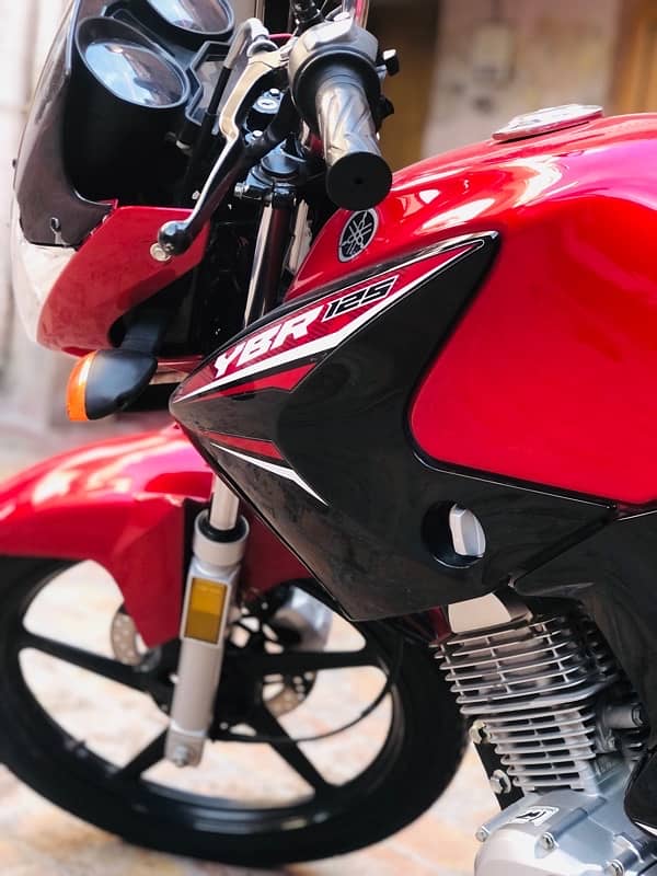 yamaha YBR 125 Red Beauty 11