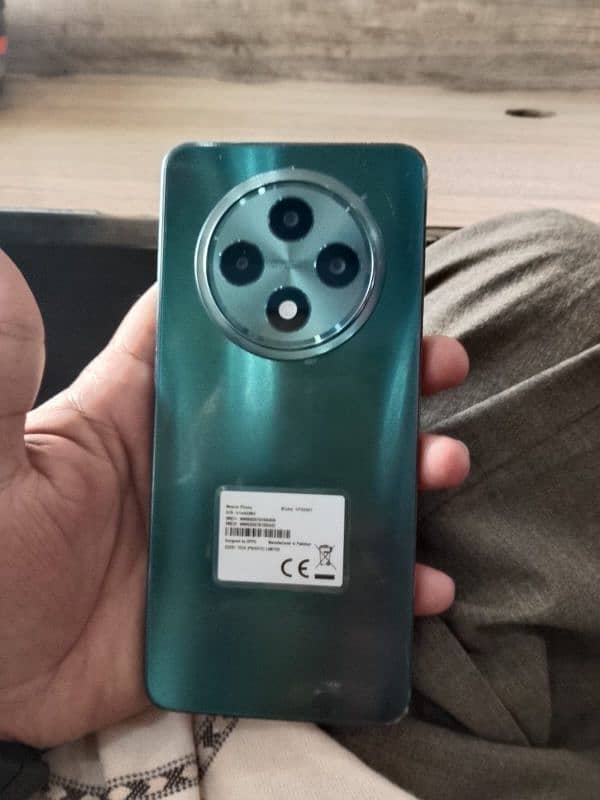 Oppo Reno 12f 0