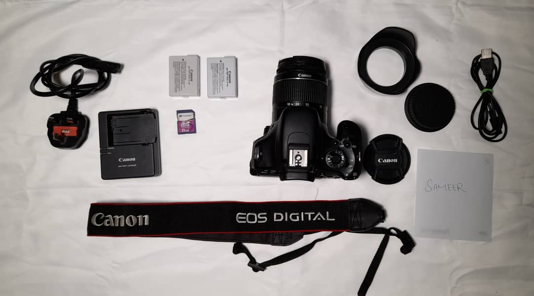 Canon 600D with Kit Lense (EF-S 18-55mm - 3.5 - 5.6 iii) 0