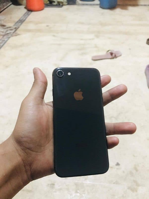 IPHONE 8 64GB 3