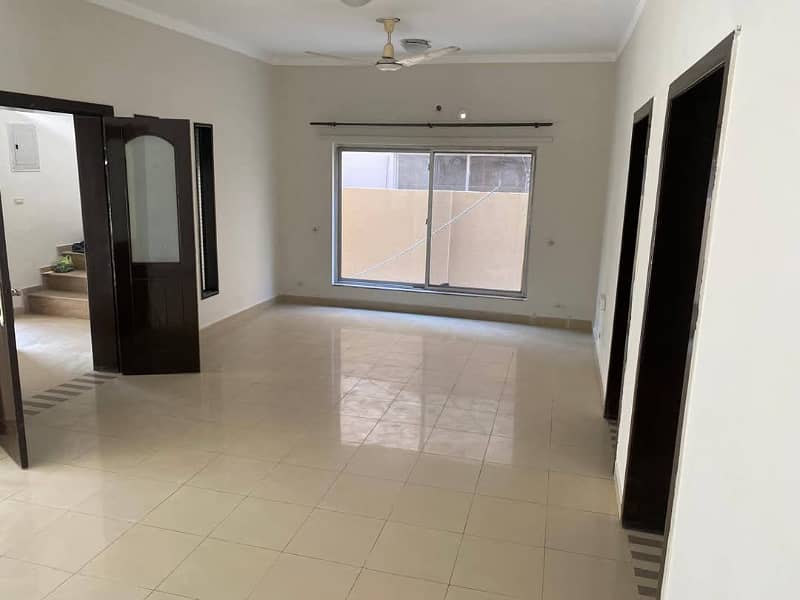 8 Marla House For Sale In Bahria Town Lahore 16