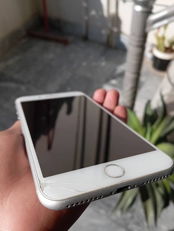 IPhone 8 Plus For Sale 4