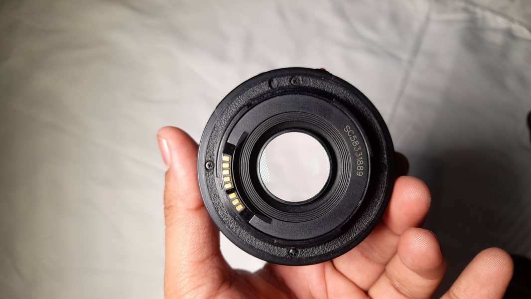 Yongnuo Digital 50mm 1.8 Lens (8/10 Condition) 6