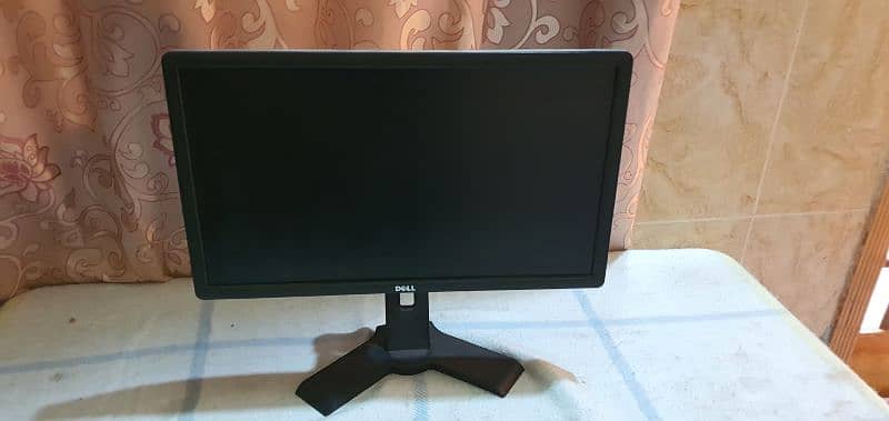 Gaming Lcd Monitor 23 inches for sale 1