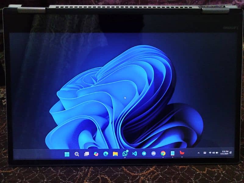 Lenovo Yoga 720 i7 7th Gen with Nvidia GTX 1050 - 360* Touch Screen 2