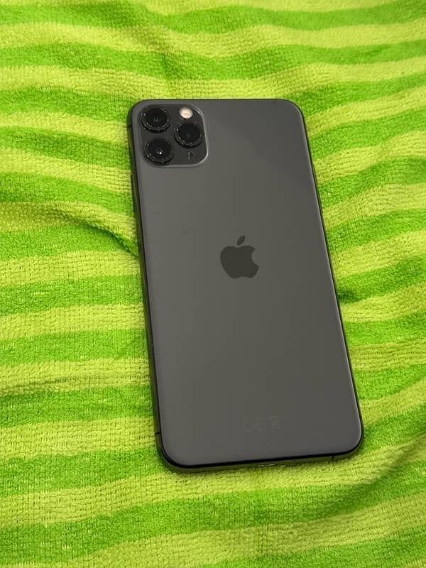 iPhone 11 Pro Max 64 Gb factory unlock non pta 1